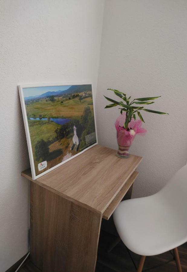 Apartman Danijela Otočac Exterior foto